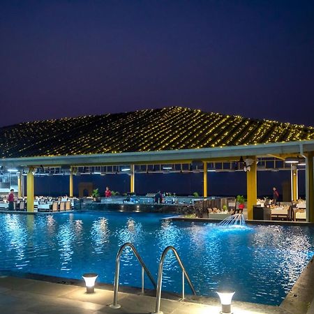 The Gold Beach Resort Даман Екстер'єр фото