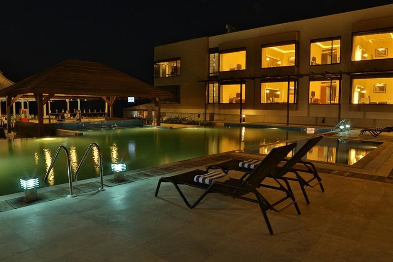 The Gold Beach Resort Даман Екстер'єр фото