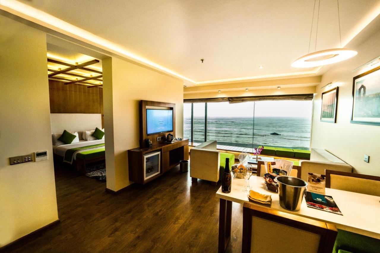 The Gold Beach Resort Даман Екстер'єр фото