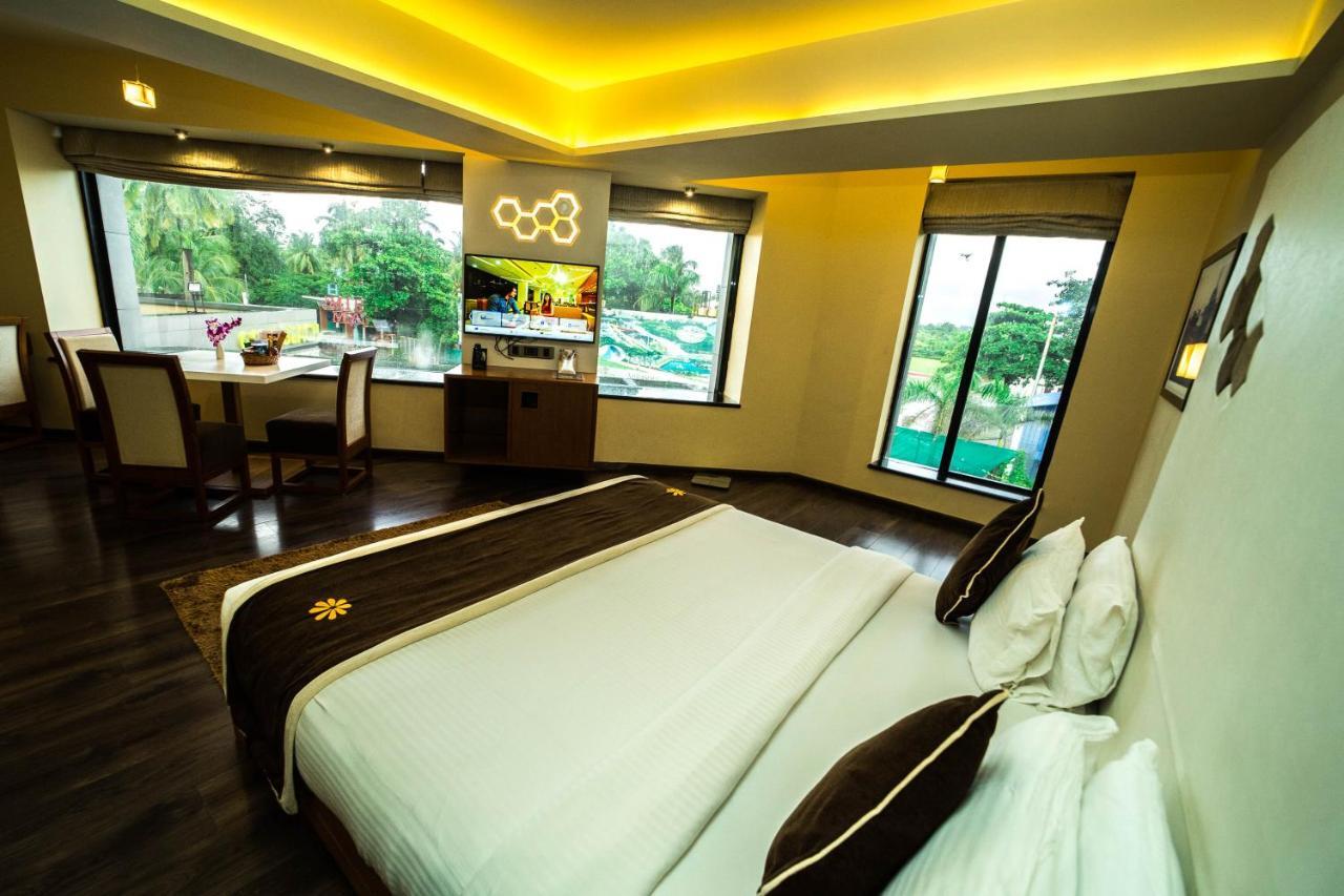 The Gold Beach Resort Даман Екстер'єр фото